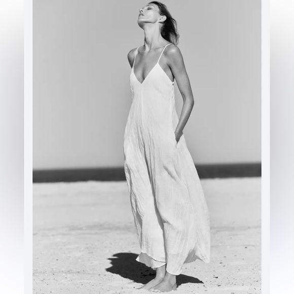 Zara Dresses & Skirts - NWT ZARA LINEN BLEND DRESS ZW COLLECTION - Ecru